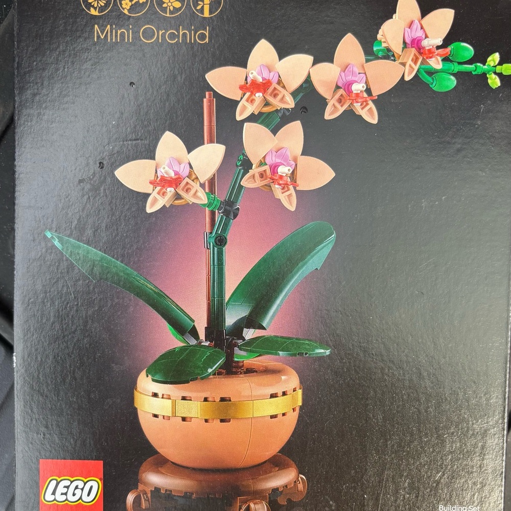 LEGO NEW Botanical Collection Mini Orchid with Pink and Green